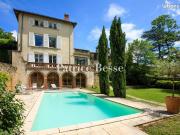 Maison 6 pièces 258 m²