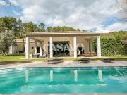 Maison 6 pièces 272 m²