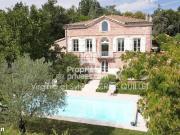 Maison 6 pièces 284 m²