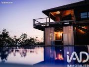 Villa 6 pièces 284 m²