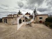 Maison 8 pièces 290 m²