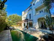 Maison 6 pièces 300 m²