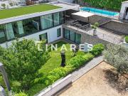 Maison 6 pièces 300 m²