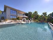 Maison 6 pièces 300 m²