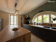 Maison 6 pièces 303 m²