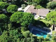 Maison 6 pièces 320 m²