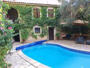 Maison 6 pièces 320 m²