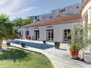 Maison 6 pièces 265 m²