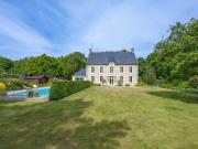 Maison 6 pièces 321 m²