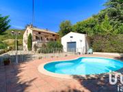 Maison 6 pièces 325 m²