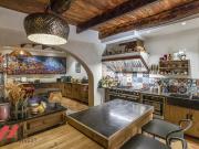 Maison 6 pièces 330 m²