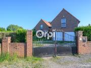 Maison 6 pièces 338 m²