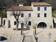 Maison 6 pièces 345 m²