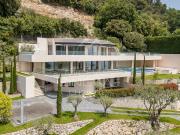 Maison 6 pièces 347 m²