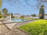 Maison 6 pièces 402 m²