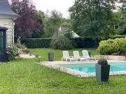 Maison avec piscine et jardin