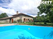 Maison avec piscine et jardin