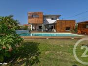 Maison 7 pièces 151 m²