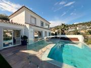 Maison 7 pièces 156 m² Maison 7 pièces 156 m²