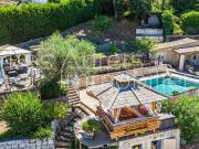 Maison 7 pièces 165 m² Maison 7 pièces 165 m²