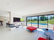 Maison 7 pièces 166 m² Maison 7 pièces 166 m²