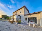 Maison 7 pièces 180 m²