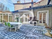 Maison 7 pièces 352 m²