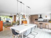 Maison 7 pièces 208 m² Maison 7 pièces 208 m²