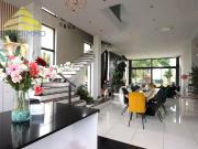 Maison 7 pièces 190 m²