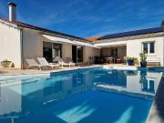 Maison 7 pièces 193 m² Maison 7 pièces 193 m²