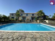 Maison 7 pièces 195 m²