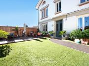 Maison 7 pièces 196 m²