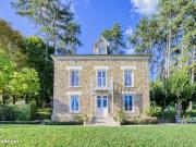 Maison 7 pièces 196 m²