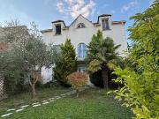 Maison 7 pièces 199 m² Maison 7 pièces 199 m²