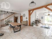 Maison 7 pièces 200 m² Maison 7 pièces 200 m²