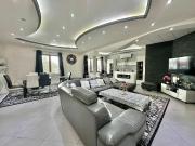 Maison 7 pièces 203 m²