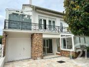 Maison 7 pièces 208 m²