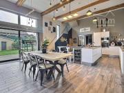Maison 7 pièces 210 m²