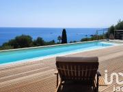 Maison 7 pièces 215 m²