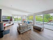 Maison 7 pièces 215 m²