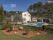 Maison 7 pièces 216 m²