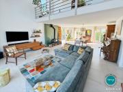 Maison 7 pièces 216 m²