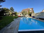 Maison 7 pièces 218 m²