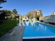 Maison 7 pièces 218 m²