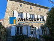 Maison 7 pièces 218 m²