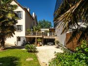 Maison 7 pièces 220 m²