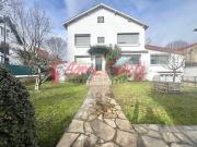 Maison 7 pièces 220 m²