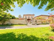 Maison 7 pièces 220 m²