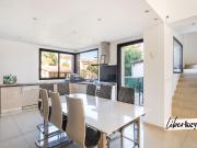 Maison 7 pièces 220 m²