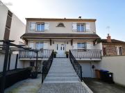 Maison 7 pièces 220 m²